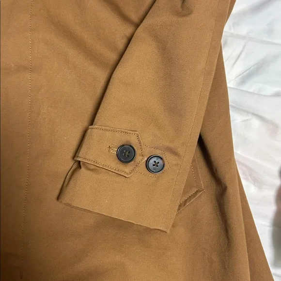 Banana Republic Tan Trench Coat - Picture 5 of 9